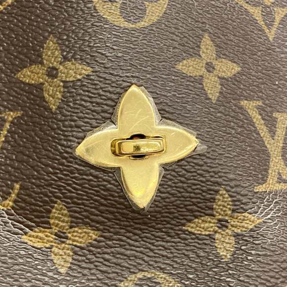 LOUIS VUITTON Authentic Brown Monogram Shoulder Bag - Picture 14 of 15